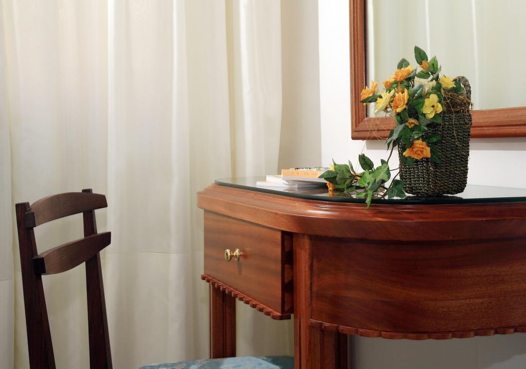 אנה קאפרי Mediterraneo Bed & Breakfast מראה חיצוני תמונה