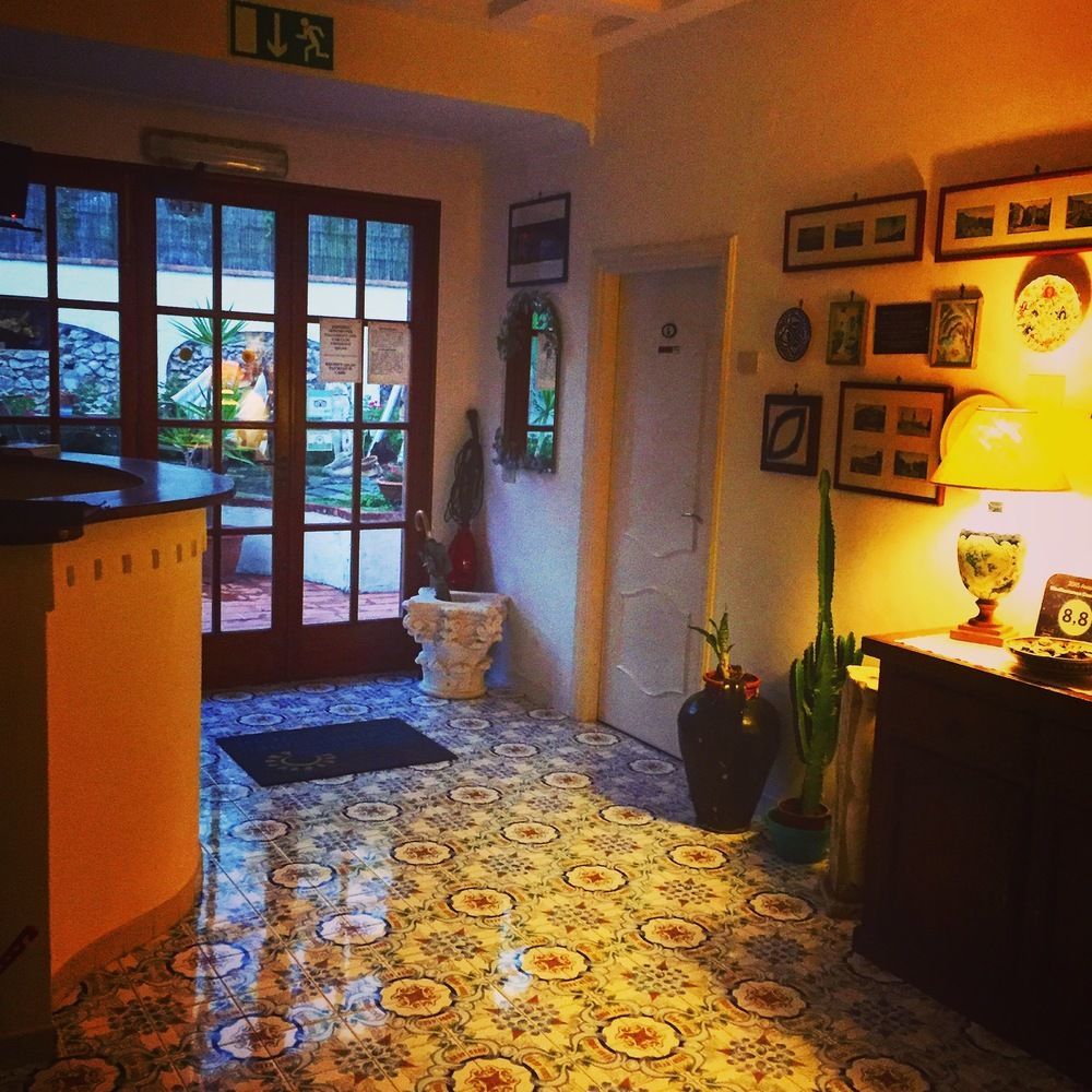 אנה קאפרי Mediterraneo Bed & Breakfast מראה חיצוני תמונה