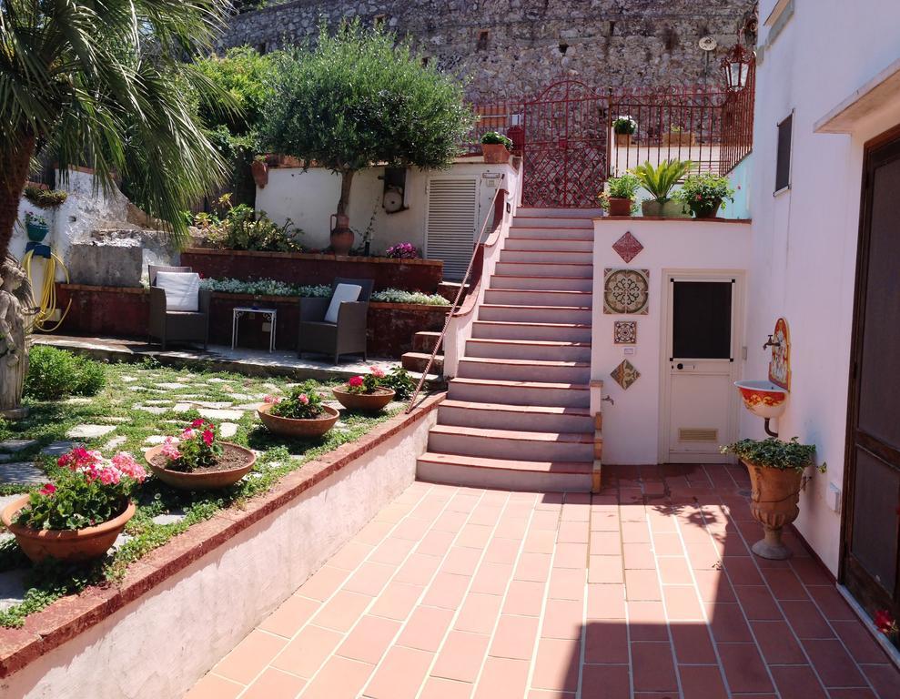 אנה קאפרי Mediterraneo Bed & Breakfast מראה חיצוני תמונה