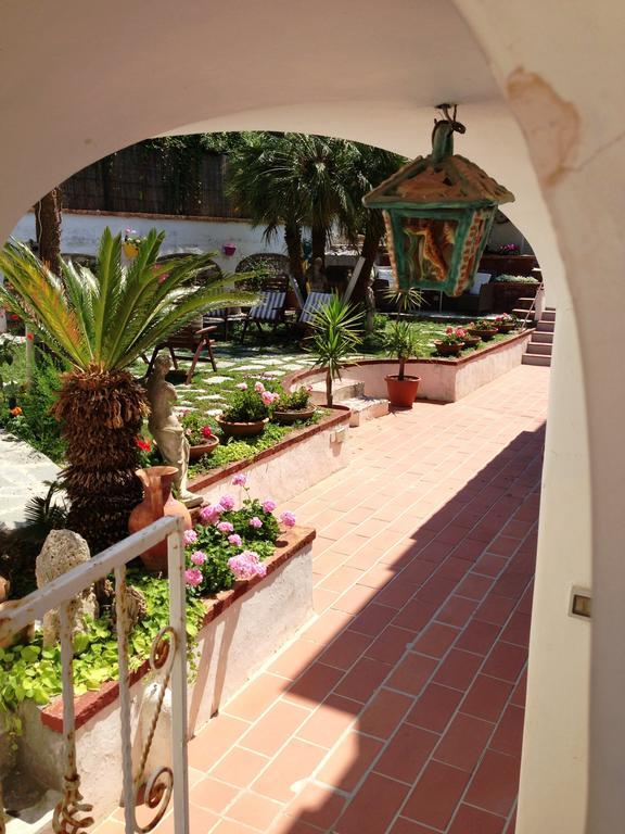 אנה קאפרי Mediterraneo Bed & Breakfast מראה חיצוני תמונה